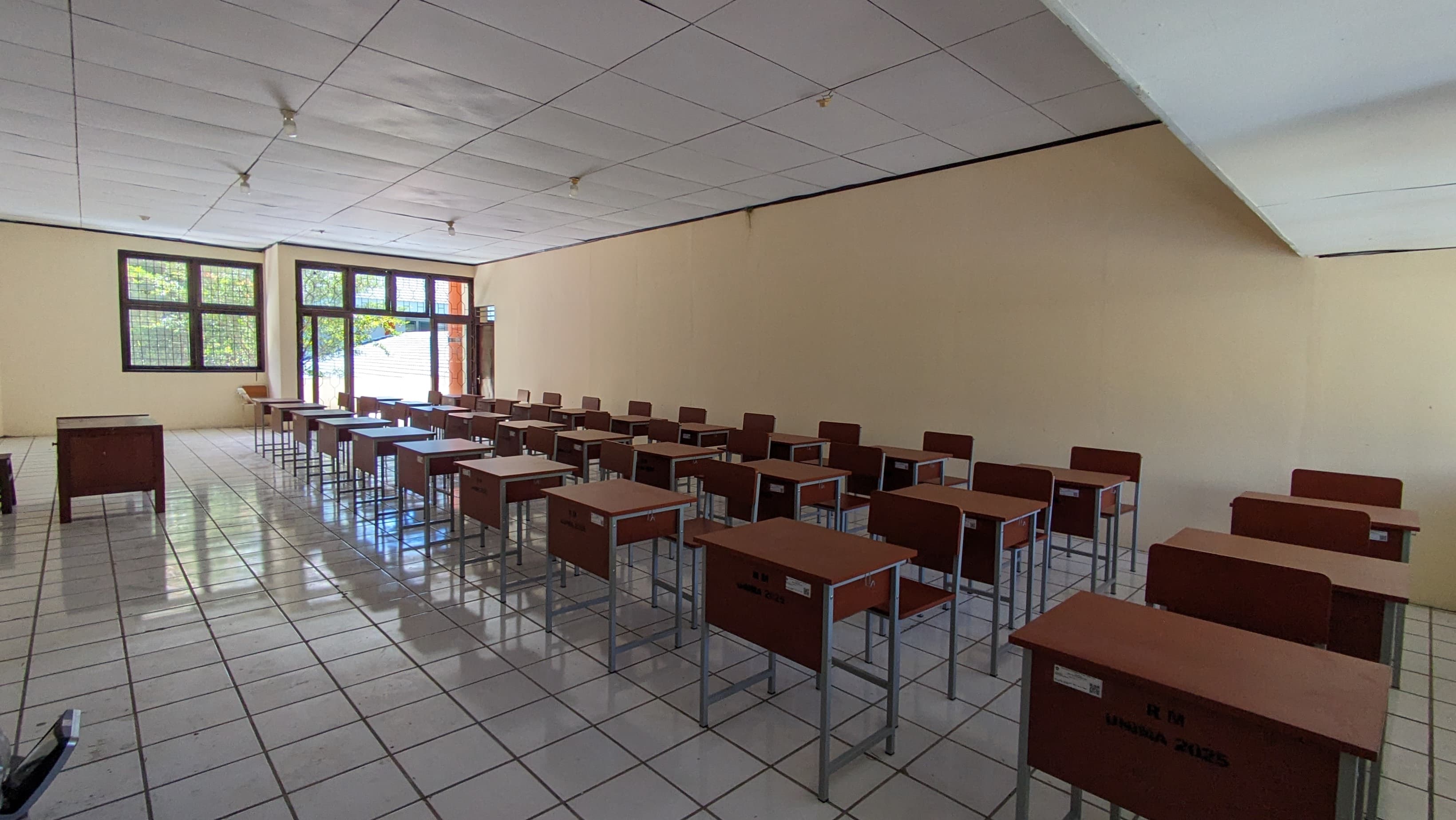 Ruang Kelas 9