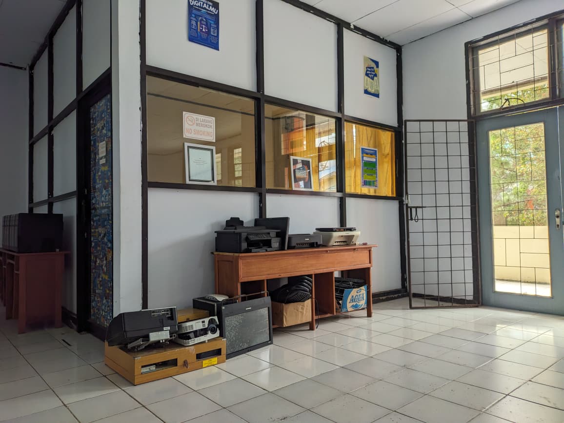 Galeri Laboratorium Jaringan Komputer